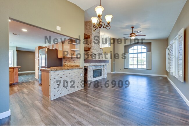 Building Photo - NW!!!  4 Bedrooms!!! Pool!! Spa!! Water Fa...