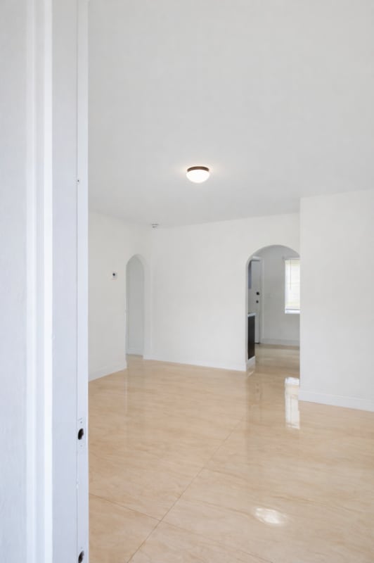 Building Photo - 890 NW 106th St