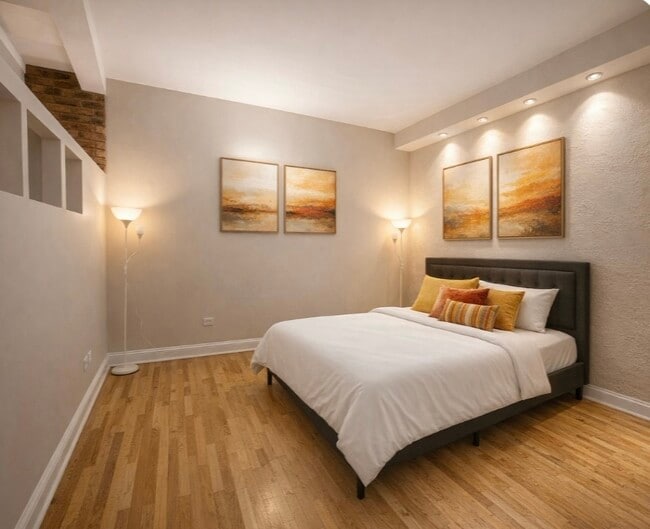 Building Photo - 1720 S Michigan Ave