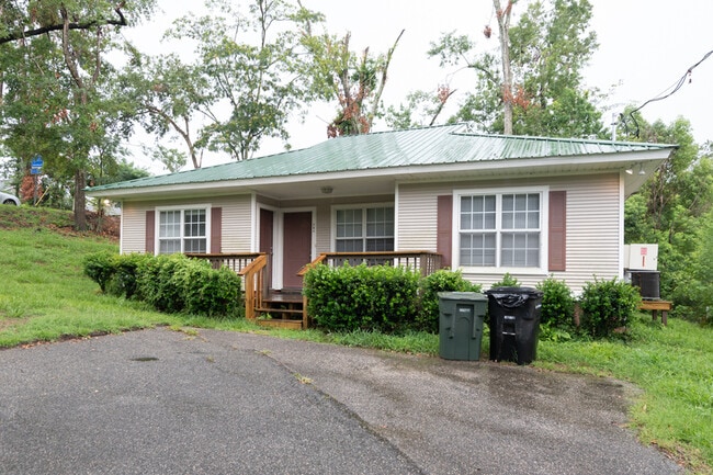 Building Photo - 285 E Harrison St