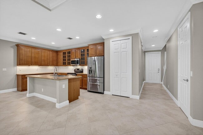 Building Photo - 4803 Cadiz Cir