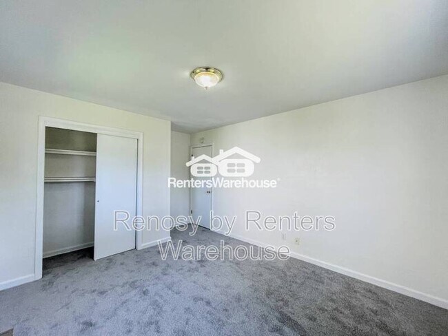 Building Photo - 2444 Tullibee Dr