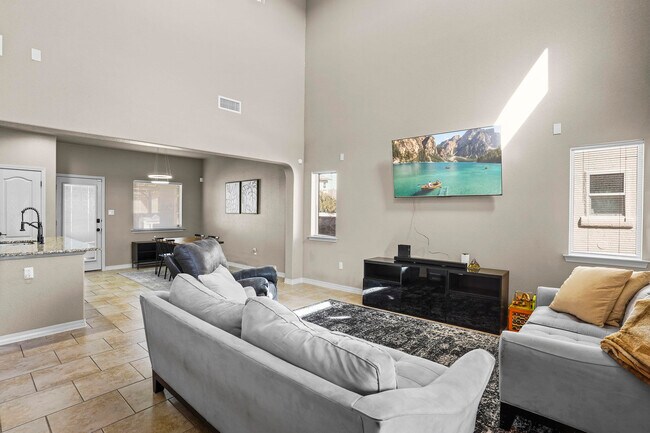 Building Photo - 3873 Loma Cortez Dr