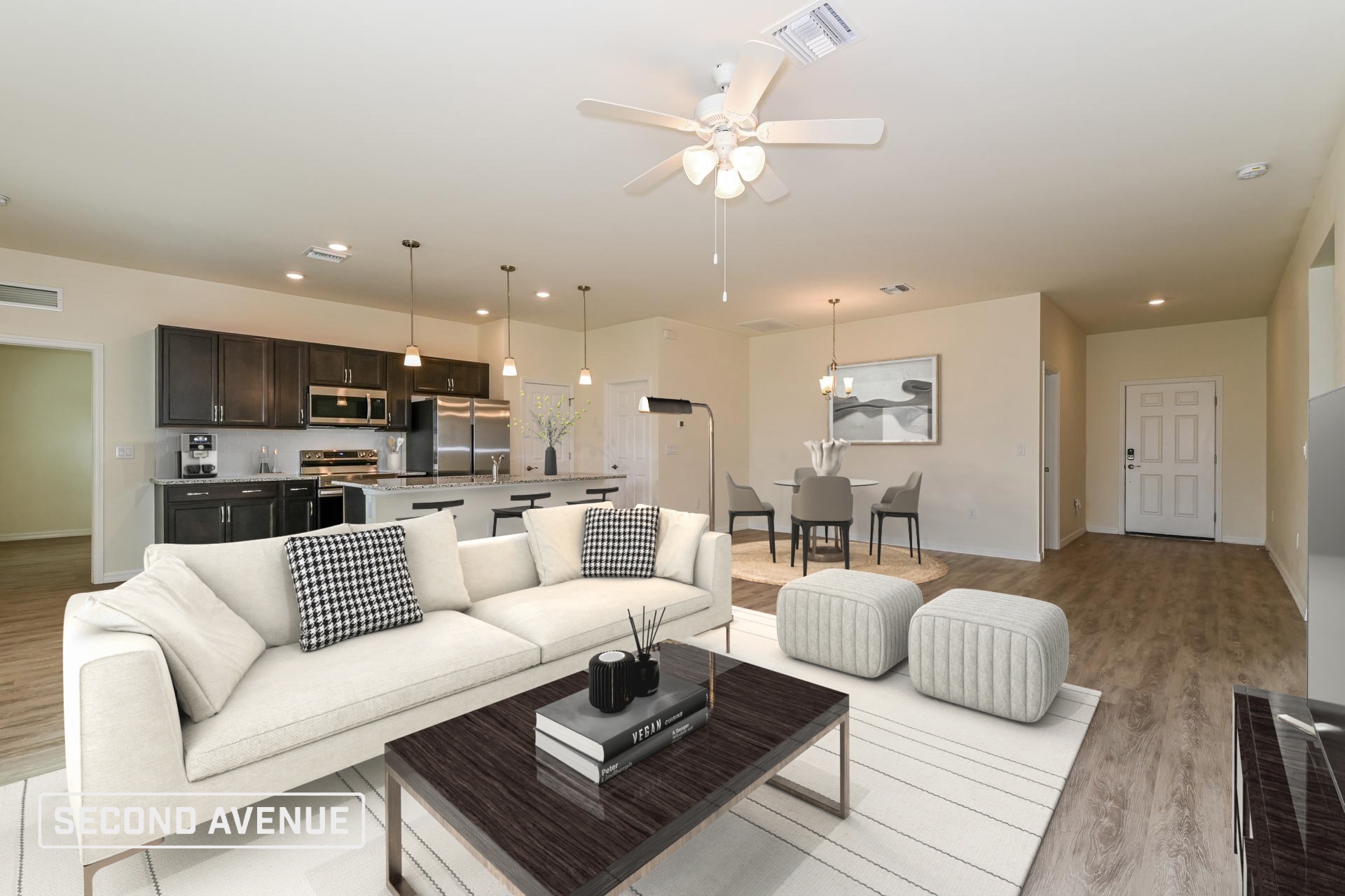 Building Photo - 1015 NE 34th St