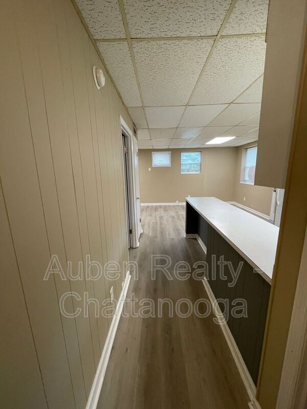 Building Photo - 106 Whitecrest Cir NW