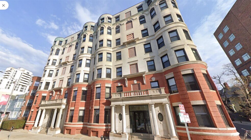 Building Photo - 859 Massachusetts Ave