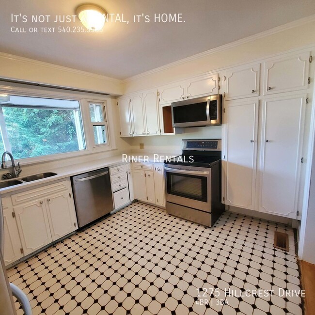 Building Photo - 1275 Hillcrest Dr