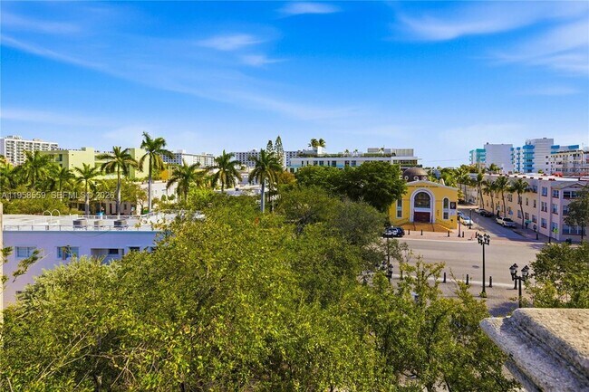 Building Photo - 300 Euclid Ave