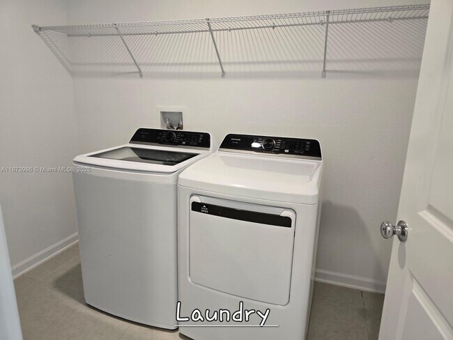 Building Photo - 5034 Barnet Dr