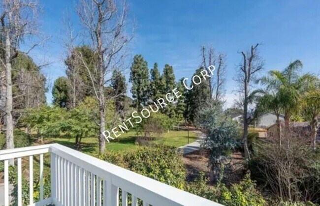 Building Photo - 25562 Avenida Frasca