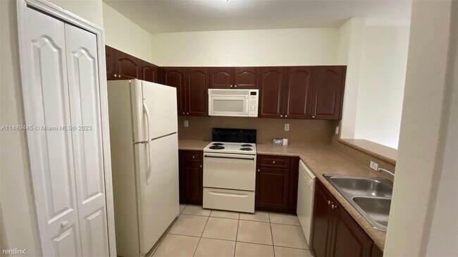Building Photo - 3 br, 2 bath House - 2735 SE 16th Ave Unit...