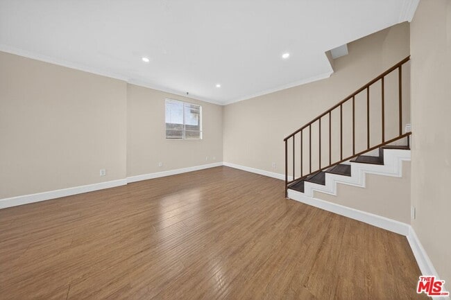 Building Photo - 11063 Cumpston St