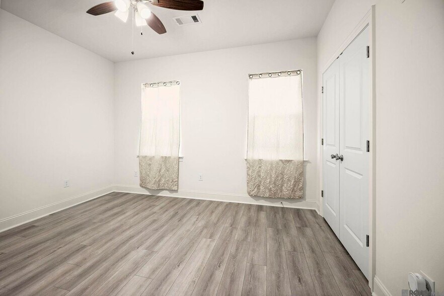 Building Photo - 26400 Ponchatoula Dr