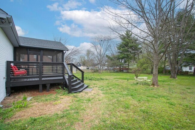 Building Photo - 712 Stewart Valley Dr