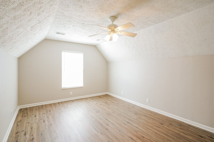 Building Photo - 3423 Cainbrook Crossing