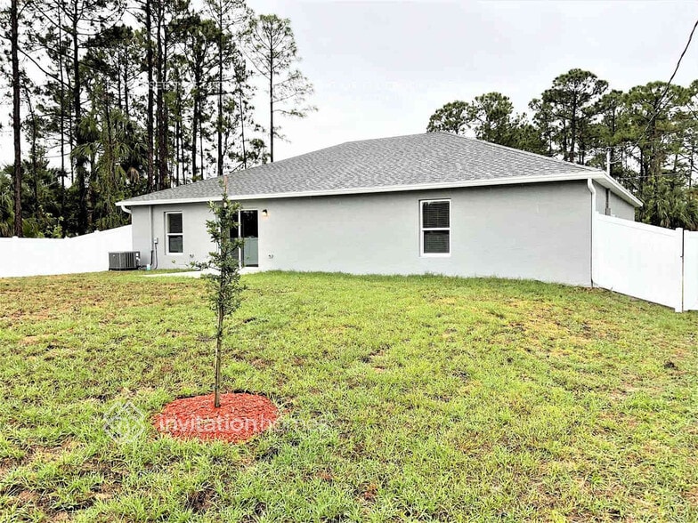 Building Photo - 467 Ocala St