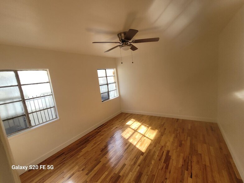 Building Photo - 4163 Somerset Dr