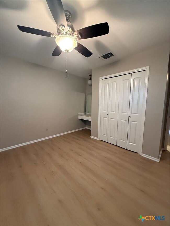 Building Photo - 482 Kerlick Ln