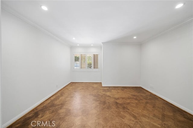 Building Photo - 4542 Collett Ave