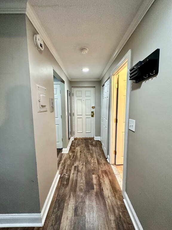 Building Photo - 70 Warren Ave