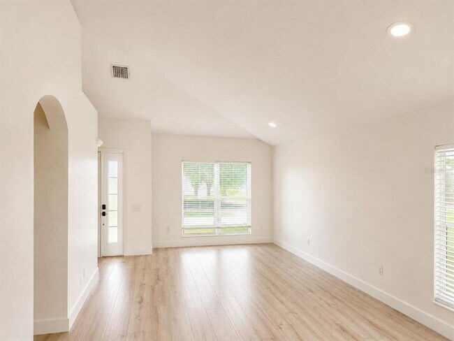 Building Photo - 5704 Grindstone Loop