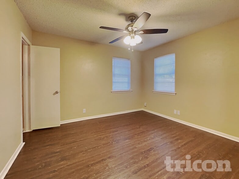 Building Photo - 1141 Reed St