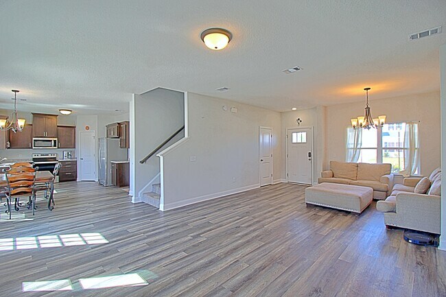 Building Photo - 430 Rutledge Dr