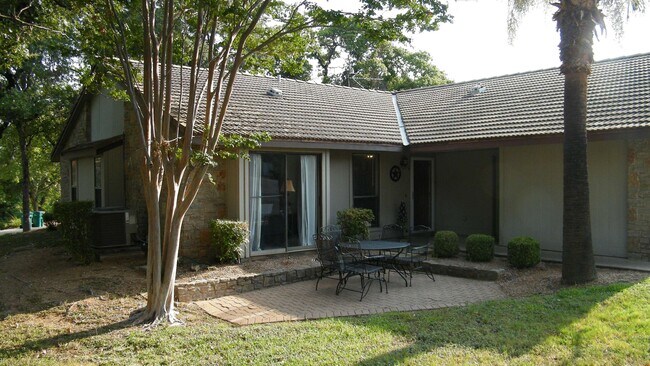 Building Photo - 100 Bay Point Dr