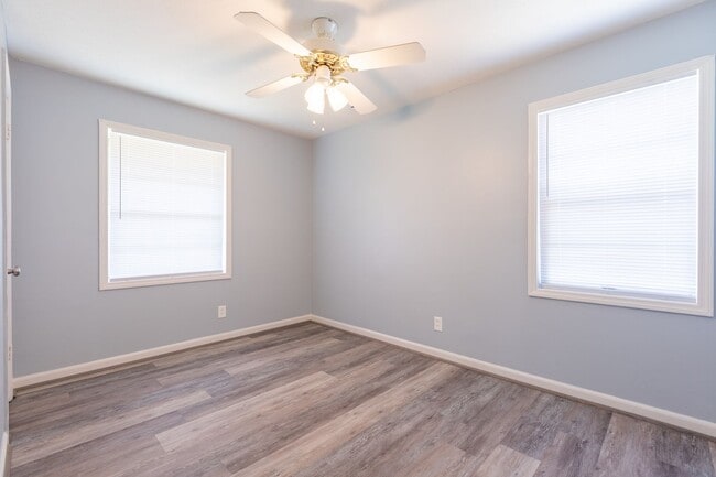 Building Photo - Newly Renovated 3/1.5 Home in East Columbus