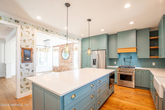 Building Photo - 11 Mascotte Pl