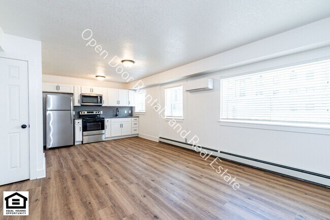 Building Photo - 1823 Griswold Dr