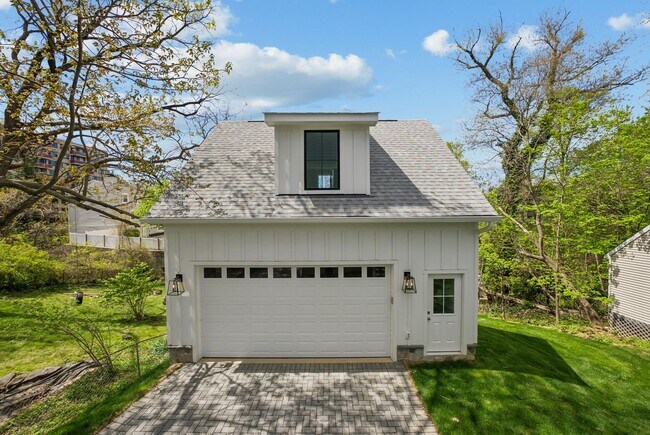 Building Photo - Stunning 2025 New Build