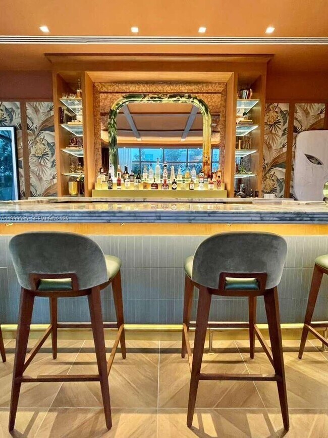 Building Photo - 77 SE 5th St