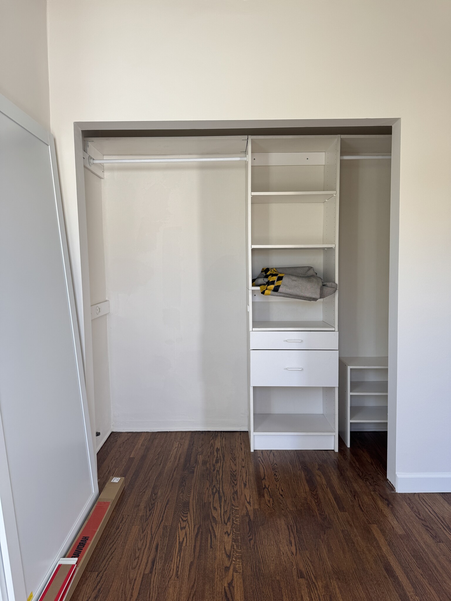 Building Photo - 458 N Genesee Ave