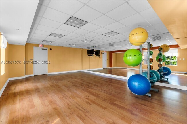 Building Photo - 7350 SW 89th St