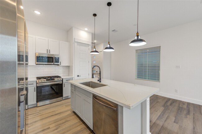 Building Photo - 2906 Stevens St