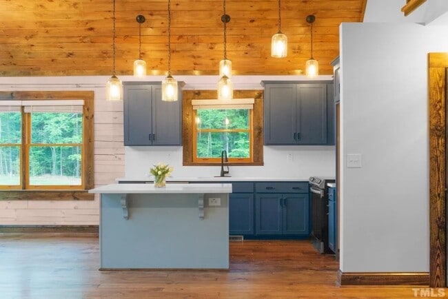 Building Photo - Beautiful New Log Cabin for Rent at Gated ...