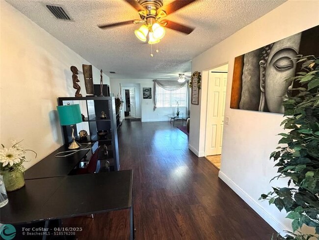 Building Photo - 11420 NW 31st Pl