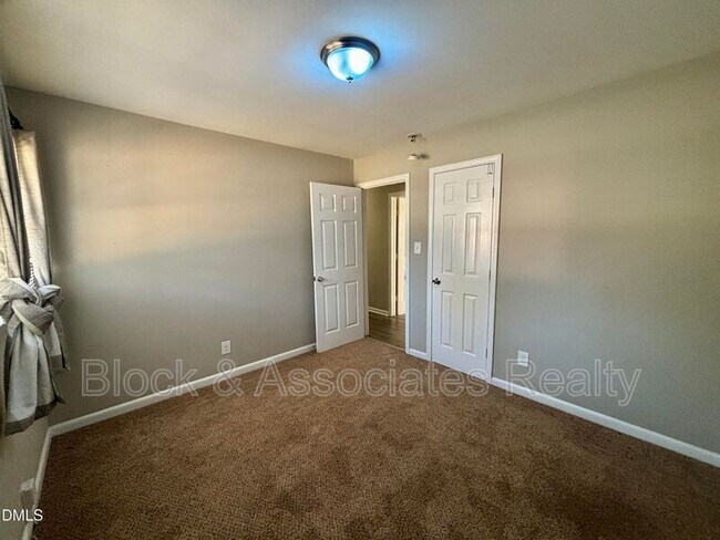 Building Photo - 1019 Greenwich St