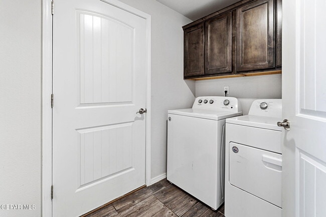 Building Photo - 14841 Tierra Coruna Ave