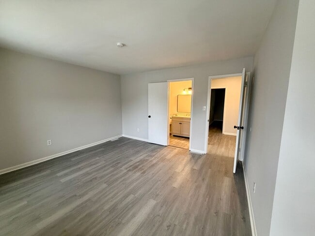 Building Photo - Move in Ready Home Now Available!