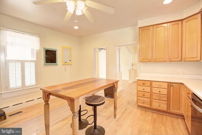 Building Photo - 44 Fulton Ave