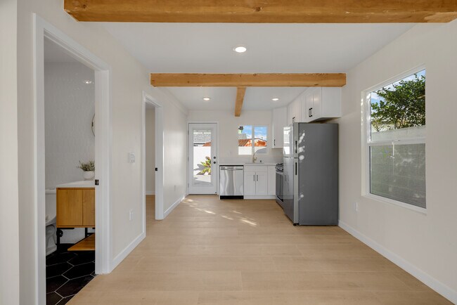 Building Photo - 3650 W 111th Pl