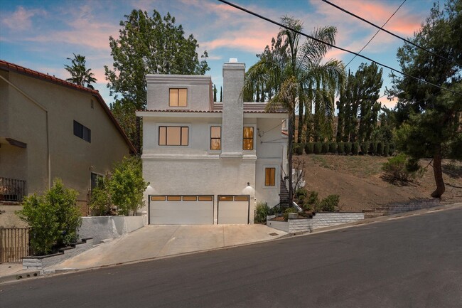 Primary Photo - Renovated Single Family Home in Prime Wood...