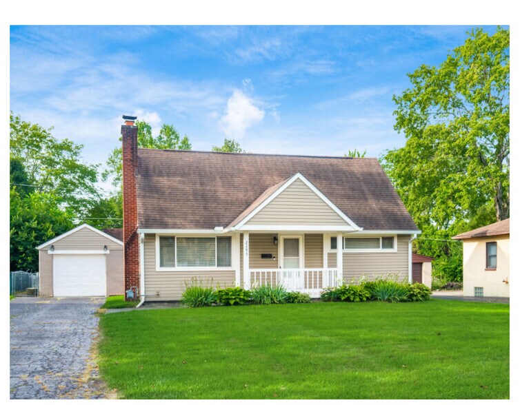 Primary Photo - 2295 Shrewsbury Rd