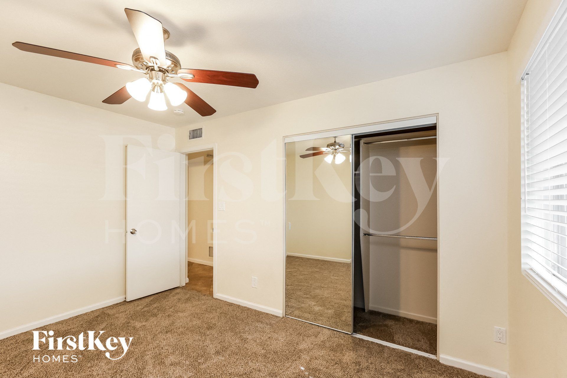 Building Photo - 3012 S Evergreen Rd