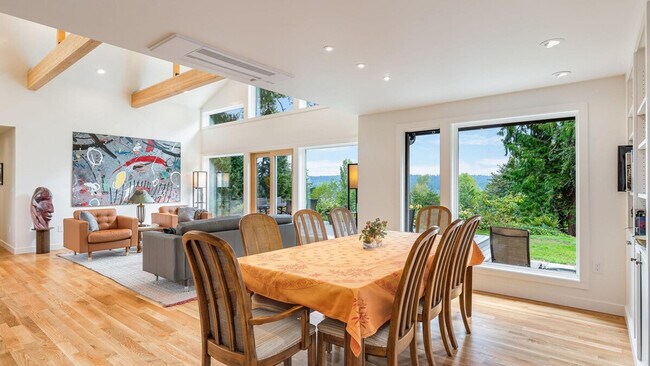 Building Photo - 13006 NE 149th St