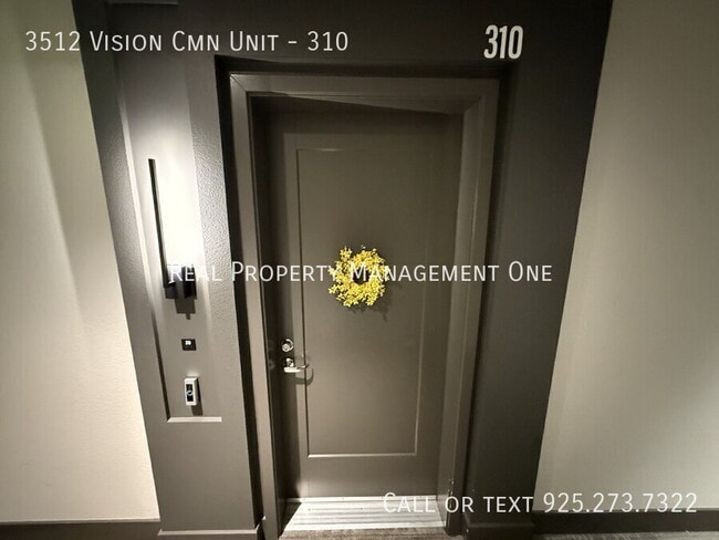 Building Photo - 3512 Vision Cmn