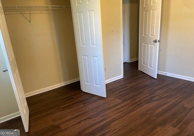 Building Photo - 538 Southgate Ave