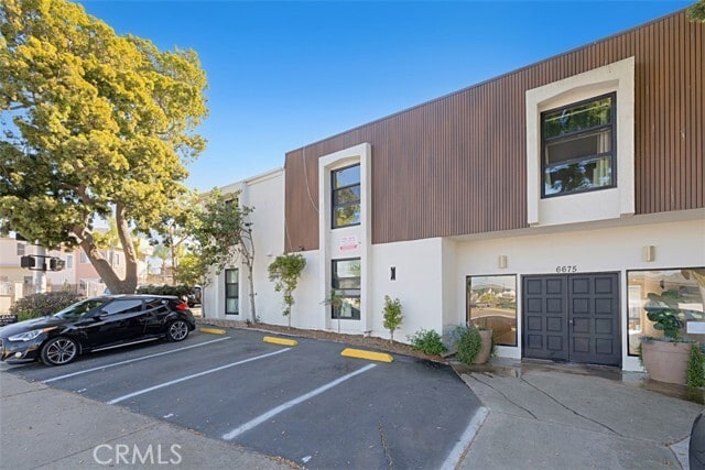 Building Photo - 6679 Linda Vista Rd